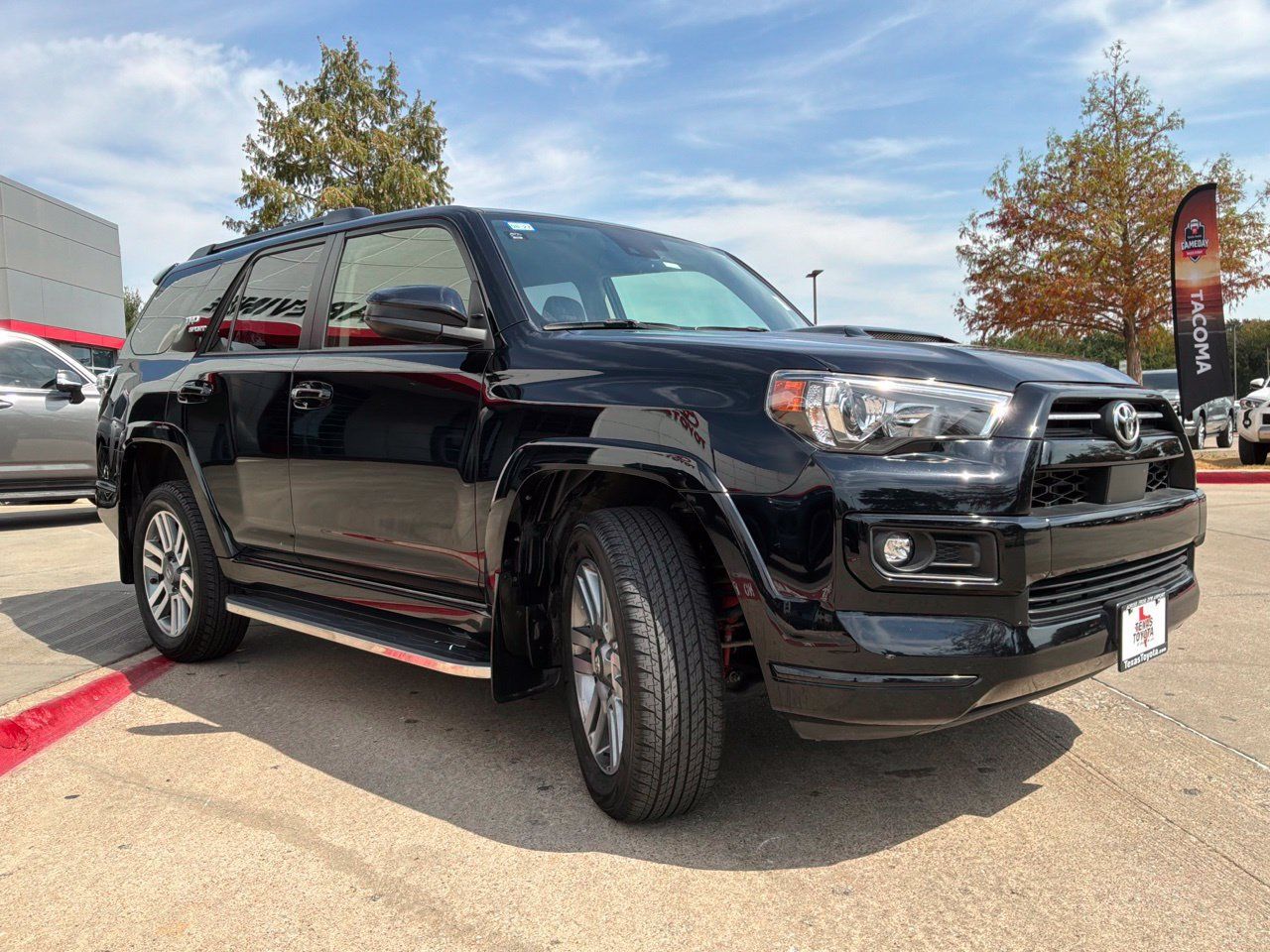Used 2024 Toyota 4Runner TRD Sport AWD/4WD image 4
