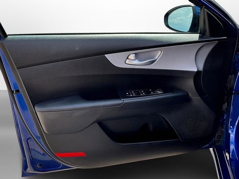 Used 2023 Kia Forte LXS image 24