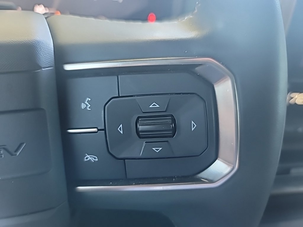 Used 2025 GMC Hummer EV 2X w/ LPO, Sport Package AWD/4WD image 26
