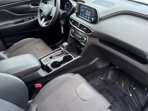 Used 2019 Hyundai Santa Fe SE image 19