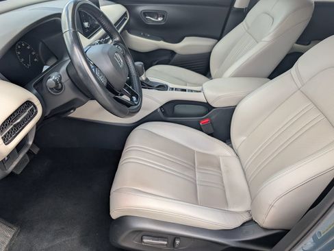 Used 2025 Honda HR-V EX-L image 10