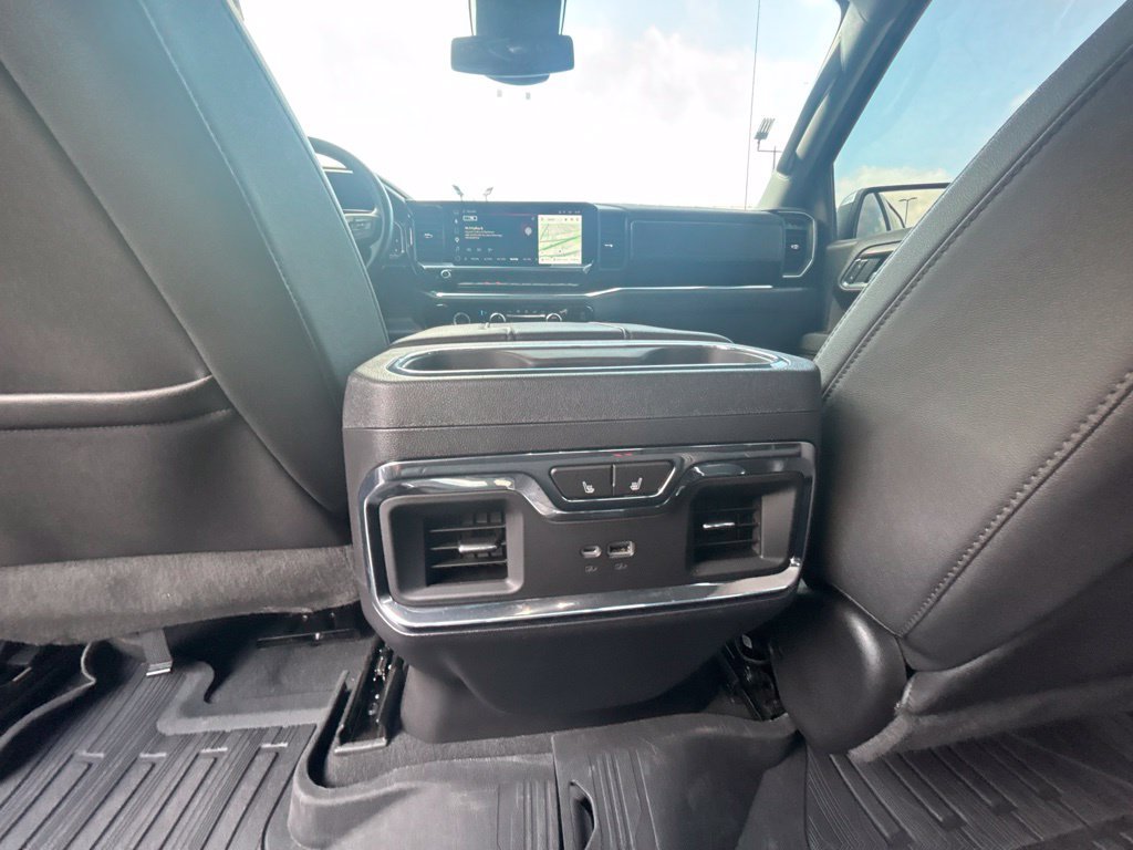 Used 2023 GMC Sierra 1500 SLT w/ SLT Premium Package AWD/4WD image 18