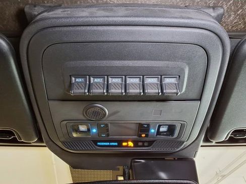 Used 2024 Ford Bronco Black Diamond AWD/4WD image 14