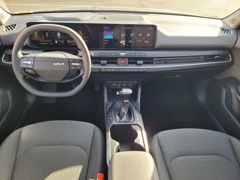 Used 2025 Kia K4 FWD image 9