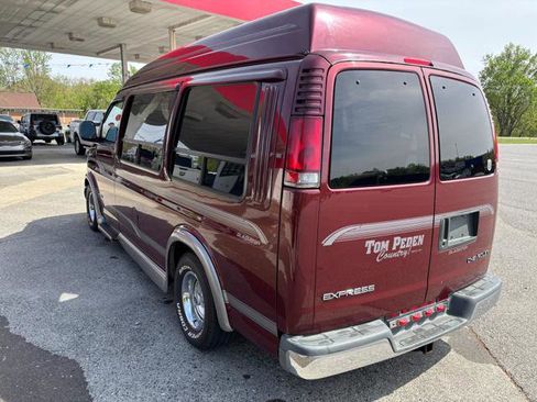 Used 1999 Chevrolet Express 1500 w/ Convenience Pkg image 3