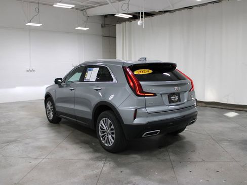 Used 2024 Cadillac XT4 Premium Luxury AWD/4WD image 7