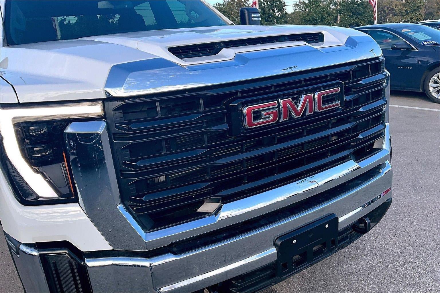 Used 2024 GMC Sierra 2500 Pro AWD/4WD image 27