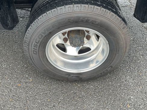 Used 2019 Chevrolet Silverado 3500 High Country w/ Duramax Plus Package image 10