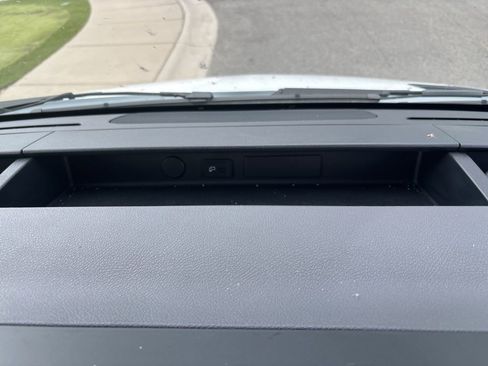 Used 2024 Mercedes-Benz Sprinter 2500 image 28