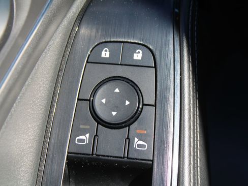 Used 2021 Nissan Rogue SV w/ Premium Package image 21