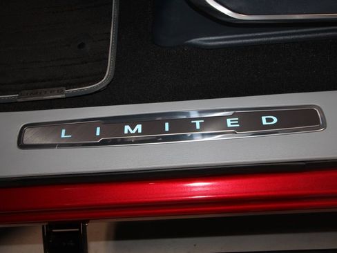 Used 2024 Ford F250 Limited AWD/4WD image 7