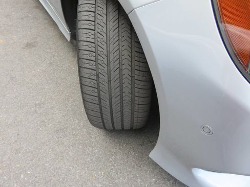 Used 2014 Mercedes-Benz E 550 4MATIC Sedan image 32