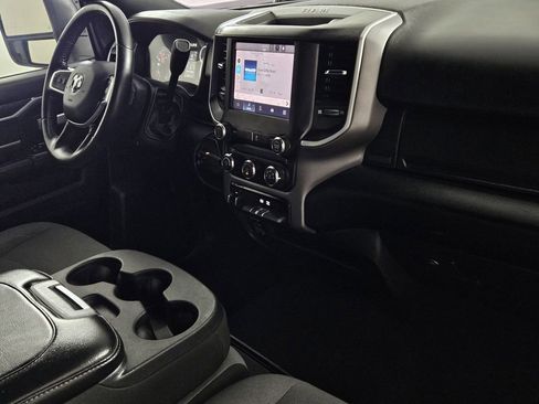 Used 2024 RAM 2500 Big Horn image 32