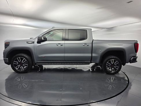 Used 2024 GMC Sierra 1500 AT4 w/ Technology Package image 7
