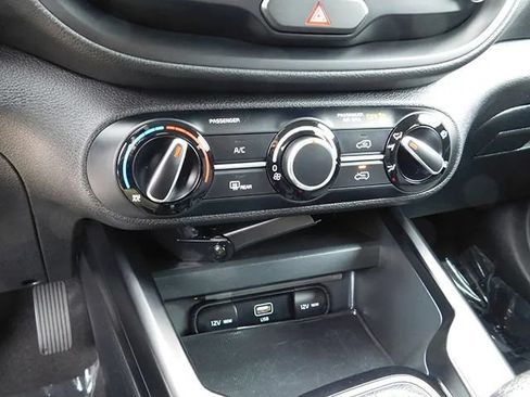 Used 2023 Kia Soul LX w/ Option Group 015 FWD image 16