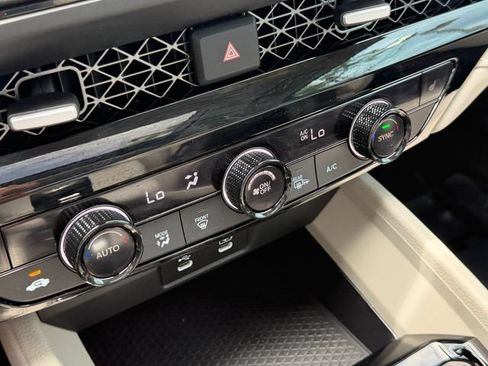Used 2023 Honda Accord EX-L image 24