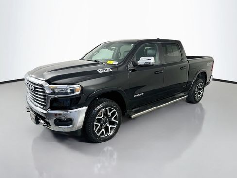 Used 2025 RAM 1500 Laramie w/ Off Road Group AWD/4WD image 3