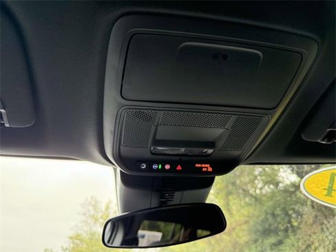 Certified 2024 Chevrolet Traverse LT image 19