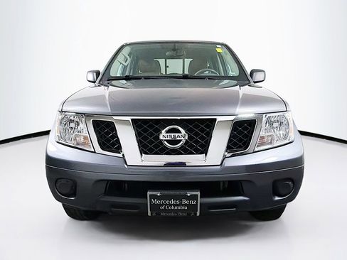 Used 2019 Nissan Frontier SV AWD/4WD image 2