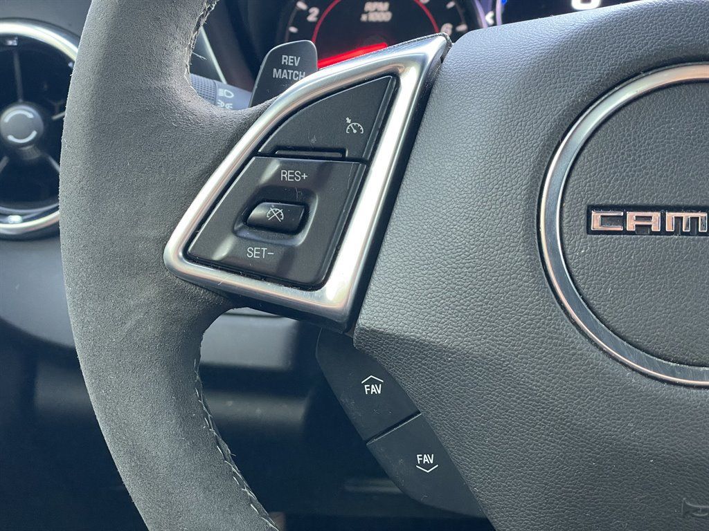 Used 2020 Chevrolet Camaro SS RWD image 25