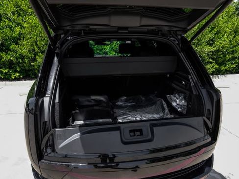 New 2026 Land Rover Range Rover SV AWD/4WD image 68