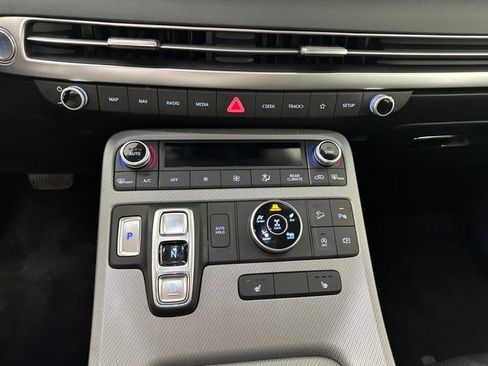 Certified 2025 Hyundai Palisade SEL image 52