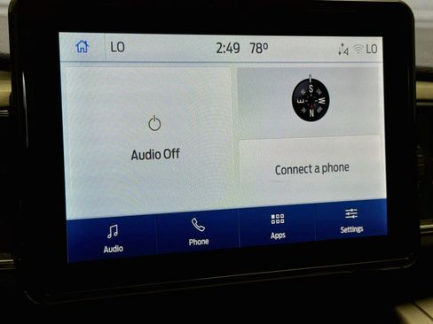 Used 2022 Ford Explorer XLT w/ Equipment Group 202A RWD image 9