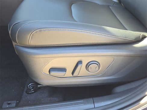 New 2026 Kia Sportage EX image 23