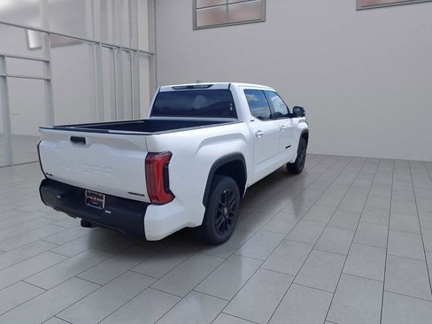 New 2026 Toyota Tundra Limited AWD/4WD image 8