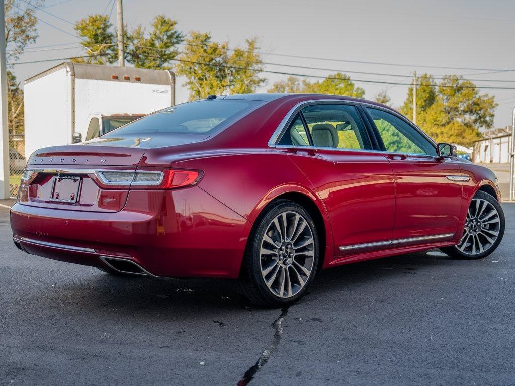 Used 2017 Lincoln Continental Select w/ Climate Package AWD/4WD image 8