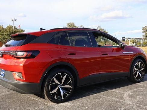 Certified 2024 Volkswagen ID.4 Pro S image 10