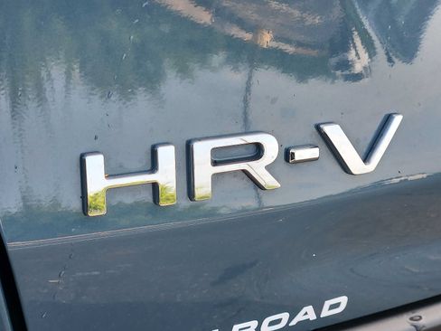 Certified 2025 Honda HR-V Sport image 30