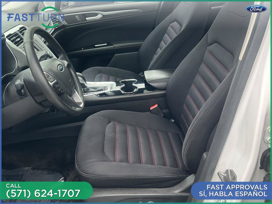 Used 2015 Ford Fusion SE w/ Equipment Group 201A FWD image 19