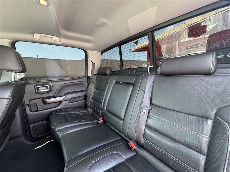 Used 2019 GMC Sierra 2500 Denali w/ Duramax Plus Package AWD/4WD image 36