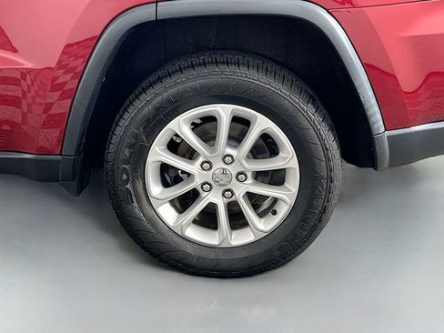 Used 2015 Jeep Grand Cherokee Laredo w/ Quick Order Package 23E AWD/4WD image 32