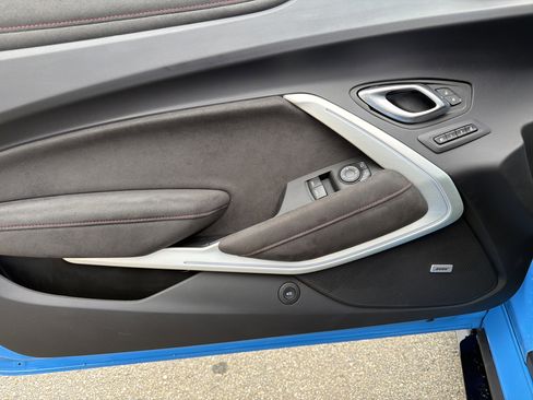 Used 2022 Chevrolet Camaro ZL1 image 10