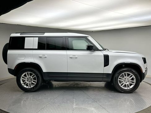 Certified 2025 Land Rover Defender 110 S AWD/4WD image 4