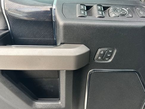 Used 2020 Ford F250 Platinum w/ FX4 Off-Road Package image 12