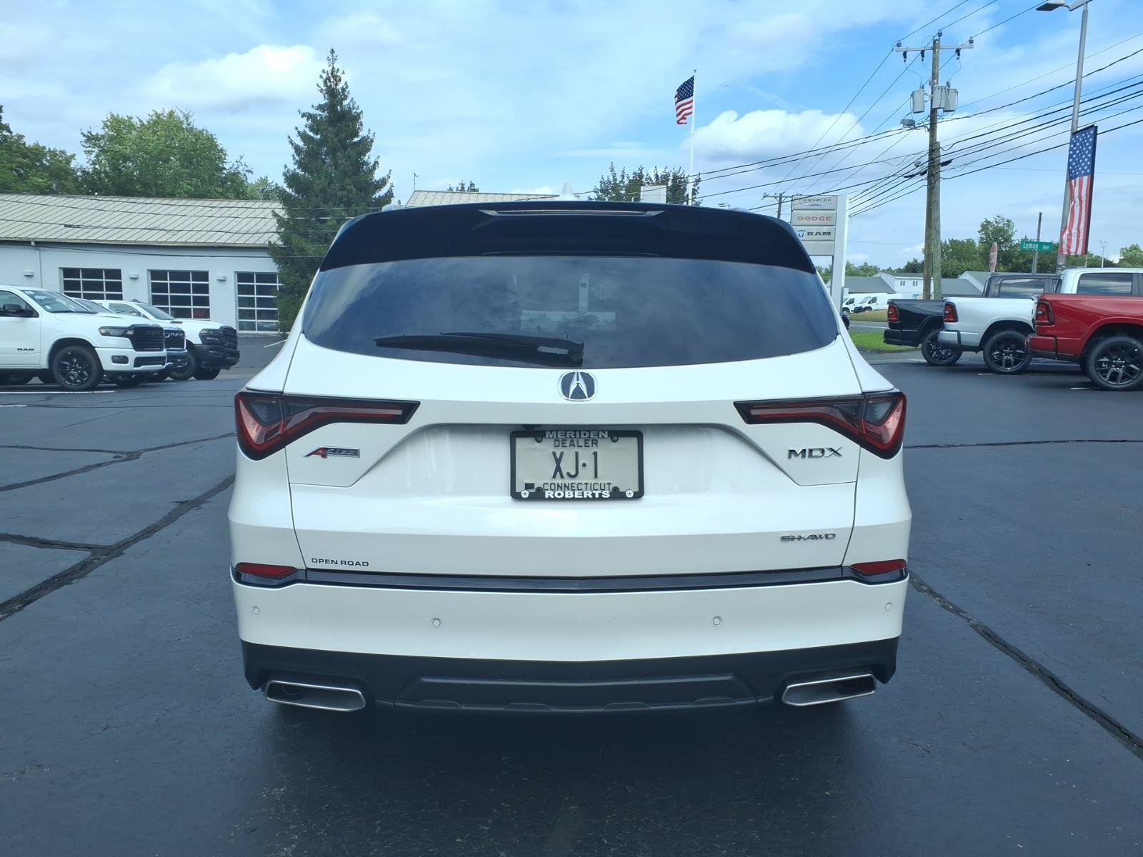 Used 2025 Acura MDX A-Spec w/ Advance Package AWD/4WD image 5
