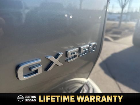 Used 2024 Lexus GX 550 image 39