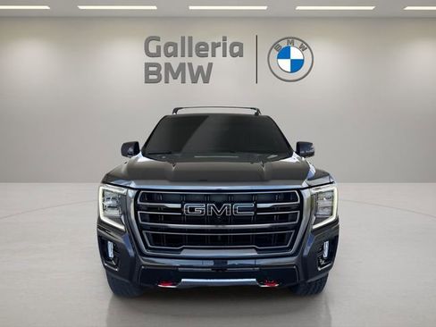 Used 2023 GMC Yukon XL AT4 w/ AT4 Premium Plus Package AWD/4WD image 3