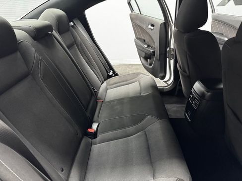 Used 2022 Dodge Charger SXT w/ Blacktop Package image 45