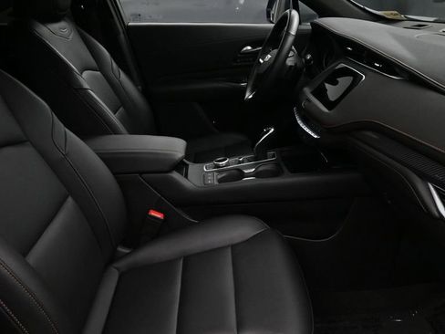 Certified 2023 Cadillac XT4 Sport FWD image 3