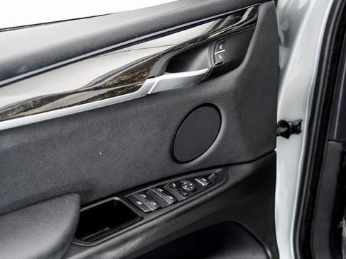 Used 2018 BMW X5 xDrive40e image 8