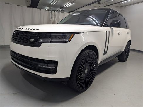 Used 2023 Land Rover Range Rover SE image 5