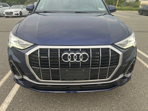 Used 2023 Audi Q3 2.0T Premium Plus w/ Premium Plus Package AWD/4WD image 2