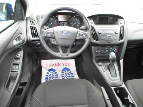 Used 2018 Ford Focus SE image 28