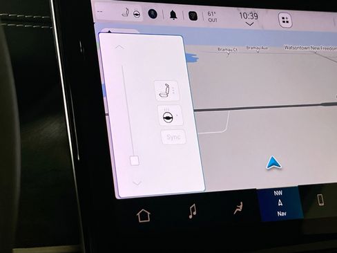 Used 2023 Jeep Grand Cherokee Limited image 20