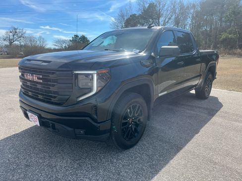 Used 2023 GMC Sierra 1500 Elevation w/ Preferred Package image 2