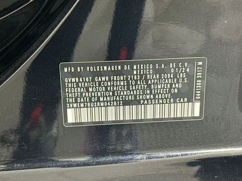 Used 2024 Volkswagen Jetta SE FWD image 12